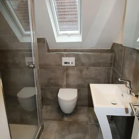 Central Apartment Roedermark 3Zimmer 아파트